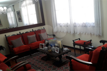 Casa à venda com 3 quartos, sendo 2 suítes, em Jardim Leonor, São Paulo, SP