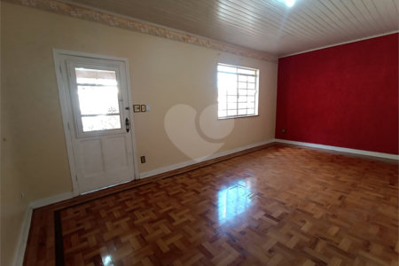 Casa à venda com 3 quartos, sendo 2 suítes,  no Centro, Itapetininga, SP