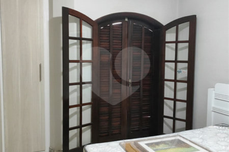 Casa à venda com 4 quartos, sendo 1 suíte, em Jardim Leila, Guarulhos, SP