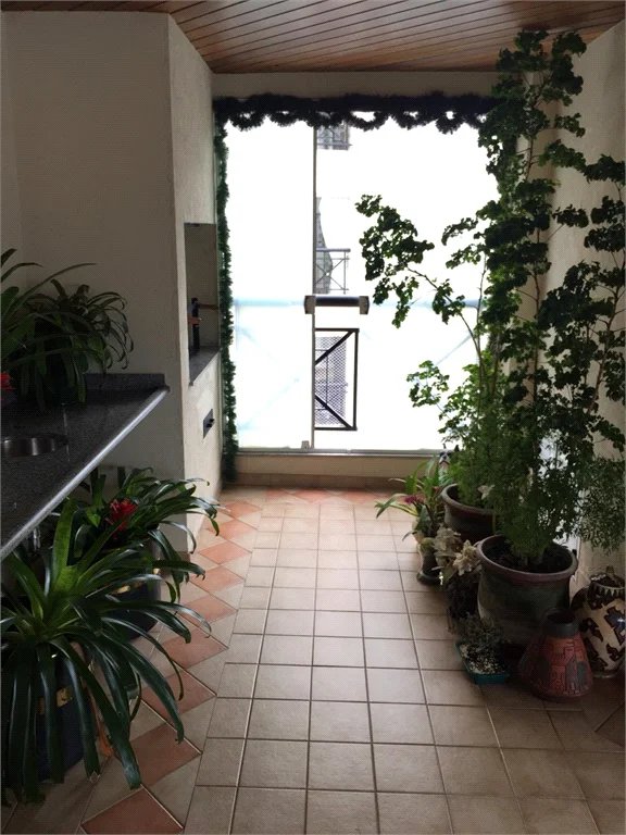 Apartamento à venda com 4 suítes em Vila Suzana, São Paulo, SP