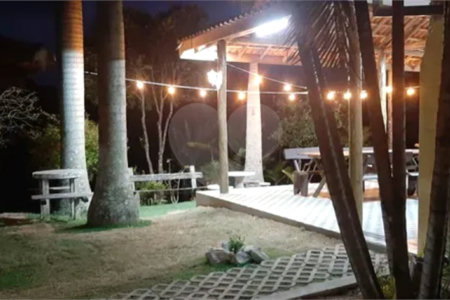 Chácara à venda com 3 suítes em Vila São Geraldo, São José dos Campos, SP