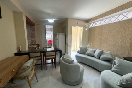 Sobrado à venda com 3 quartos, sendo 1 suíte,  no Centro, Itapetininga, SP