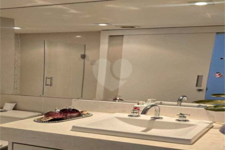Apartamento à venda com 2 quartos, sendo 1 suíte,  em Vila Gertrudes, São Paulo, SP