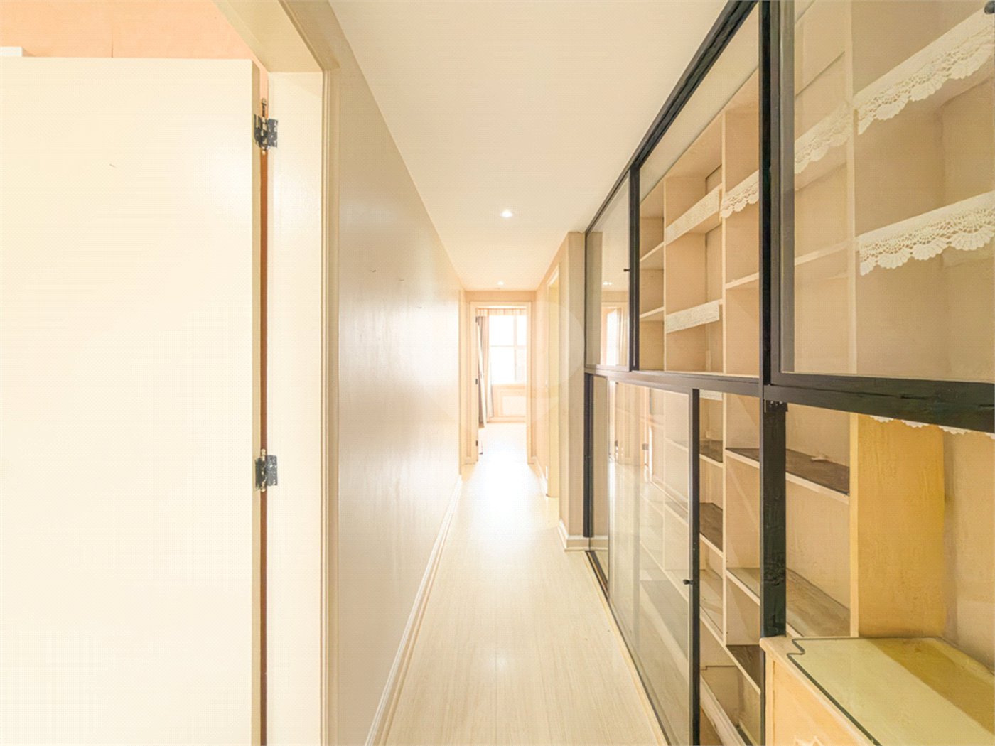 Apartamento à venda com 4 quartos, sendo 2 suítes, em Leblon, Rio de Janeiro, RJ