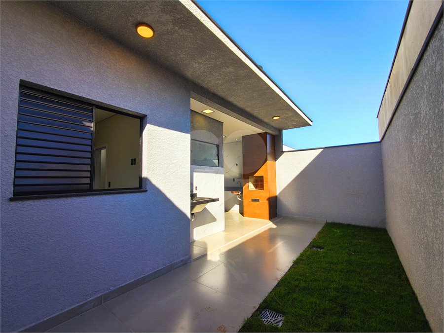 Casa à venda com 3 quartos, sendo 1 suíte, no condomínio Horto Florestal Villagio, Sorocaba - SP