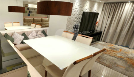 Apartamento à venda com 3 quartos, sendo 1 suíte,  em Vila Campestre, São Paulo, SP