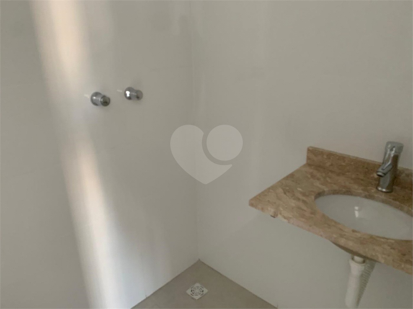Apartamento à venda com 2 quartos, sendo 1 suíte,  em Santana, São Paulo, SP