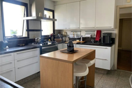 Apartamento à venda com 4 quartos, sendo 3 suítes,  em Vila Suzana, São Paulo, SP