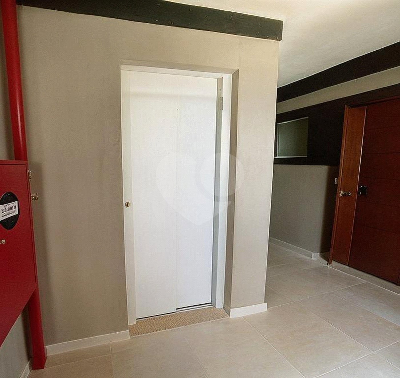 Casa à venda com 2 quartos, sendo 1 suíte, no condomínio Residencial João Turra, São Paulo - SP