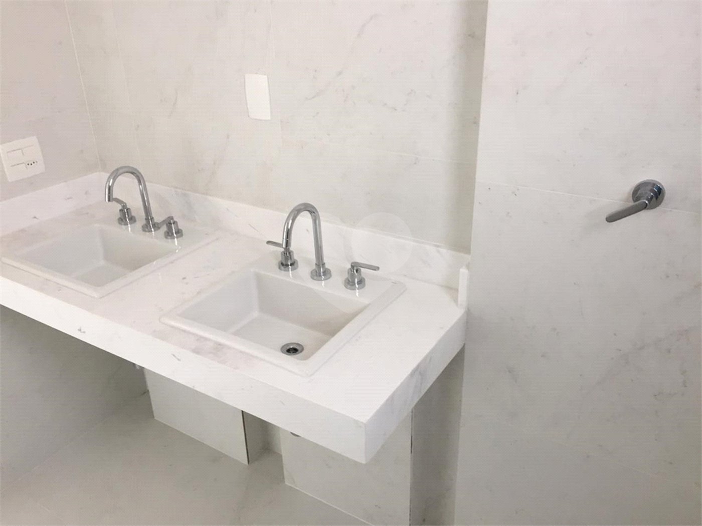 Apartamento à venda com 3 suítes em Campo Belo, São Paulo, SP