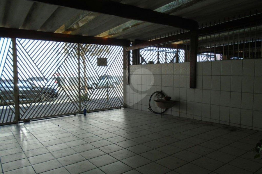 Sobrado à venda com 4 quartos, sendo 1 suíte, em Parque Edu Chaves, São Paulo, SP