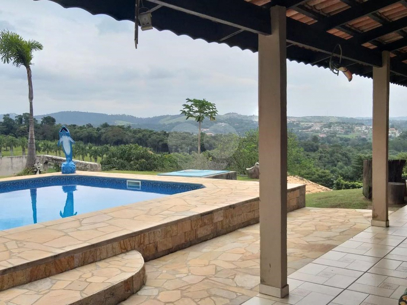Chácara à venda com 3 suítes em Ribeirão dos Porcos, Atibaia, SP