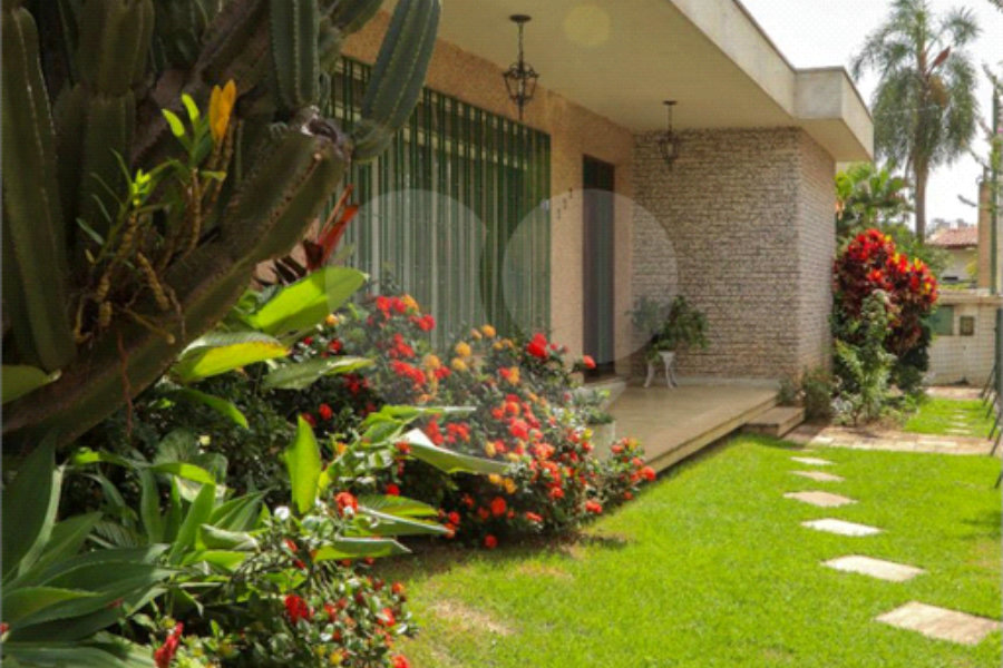 Casa à venda com 3 quartos no condomínio Paderewsky, São Paulo - SP