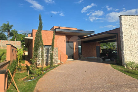 Casa à venda com 4 suítes no condomínio Terras de Santa Teresa II, Itupeva - SP