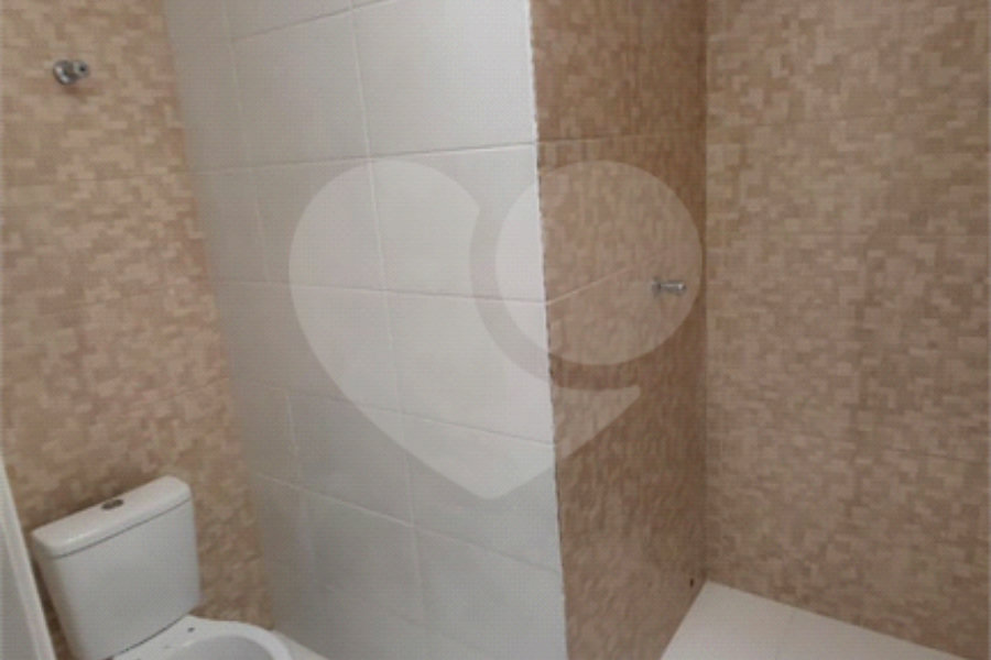 Sobrado à venda com 2 quartos em Guaianazes, São Paulo, SP