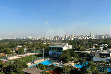 Apartamento à venda com 3 quartos, sendo 1 suíte, em Cerqueira César, São Paulo, SP