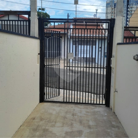 Sobrado à venda ou para alugar com 2 suítes em Jardim Nely, Indaiatuba, SP