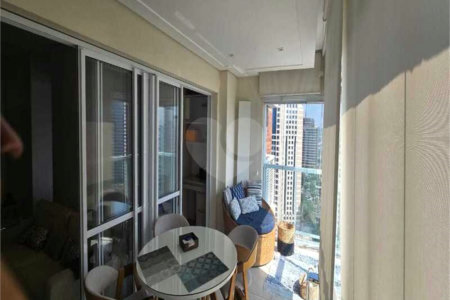 Apartamento à venda com 2 quartos, sendo 1 suíte,  em Vila Gertrudes, São Paulo, SP