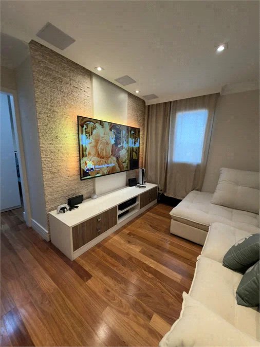 Apartamento à venda com 2 suítes em Jardim Londrina, São Paulo, SP