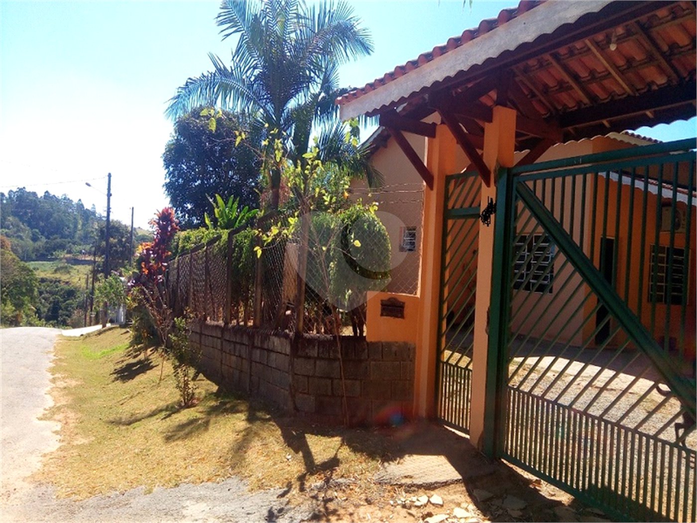 Chácara à venda com 6 quartos, sendo 2 suítes,  em Chácara Portal das Estâncias, Bragança Paulista, SP