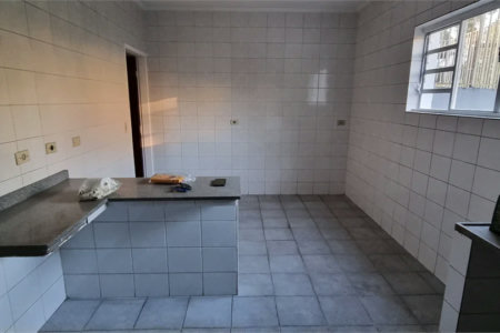 Casa à venda com 3 quartos, sendo 1 suíte, em Jardim Rosa Maria, São Paulo, SP