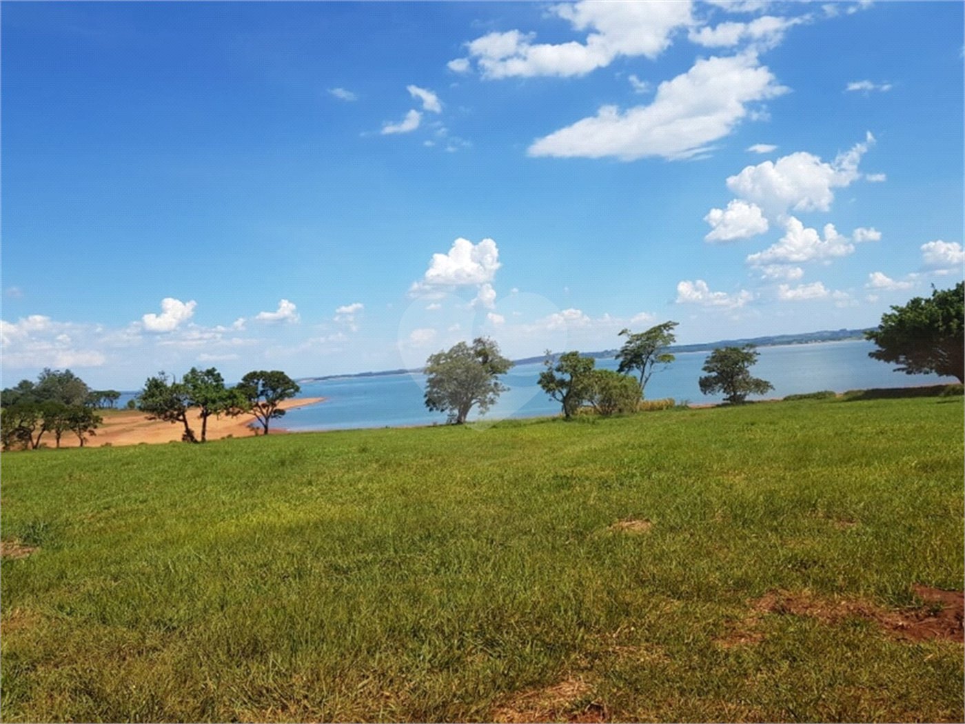 Terreno à venda no condomínio Rivieira de Santa Cristina Iv, Arandu - SP