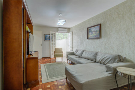 Casa à venda ou para alugar com 4 quartos, sendo 2 suítes, em Ibirapuera, São Paulo, SP