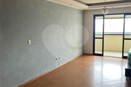 Apartamento para alugar com 3 suítes em Vila Assunção, Santo André, SP
