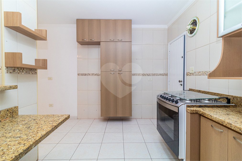 Casa à venda ou para alugar com 3 quartos, sendo 1 suíte, em Granja Julieta, São Paulo, SP