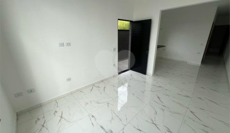 Casa à venda com 2 quartos, sendo 1 suíte, no Centro, Bom Jesus dos Perdões, SP