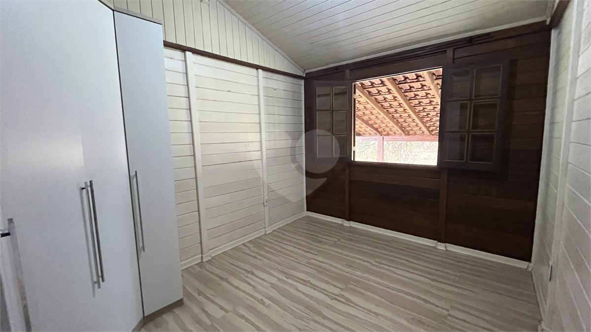 Casa Térrea para alugar com 3 quartos, sendo 1 suíte, em Jardim Estância Brasil, Atibaia, SP