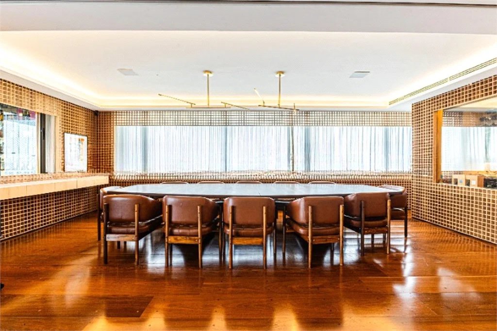 Apartamento à venda com 3 suítes em Vila Suzana, São Paulo, SP