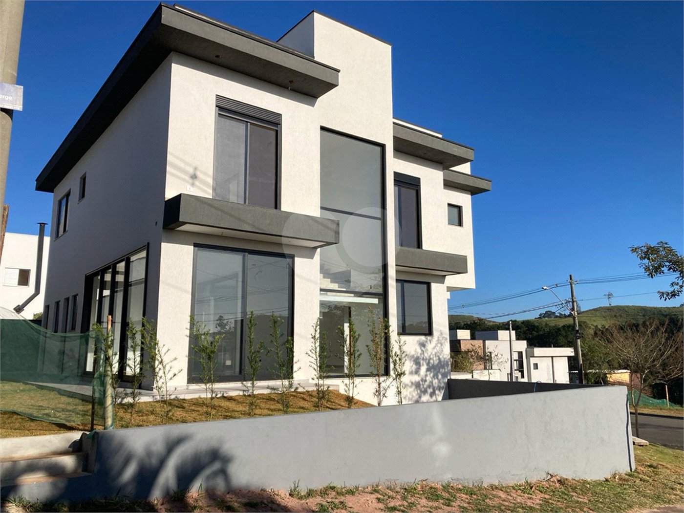 Casa à venda com 4 quartos, sendo 3 suítes,  no condomínio Reserva Granja Anita, Mogi das Cruzes - SP