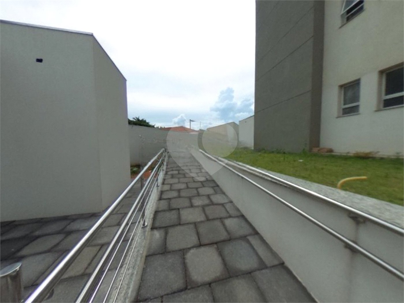 Apartamento padrão para venda no Edifício Residencial Via Campus