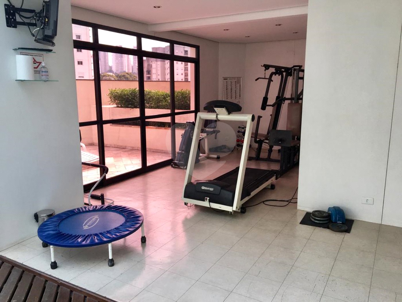 Apartamento com 3 Dormitórios sendo 1 Suíte 2 Vagas à Venda 99 m² por R$ 650.000