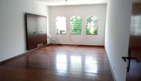 Sobrado à venda com 3 quartos, sendo 2 suítes, em Jardim França, São Paulo, SP
