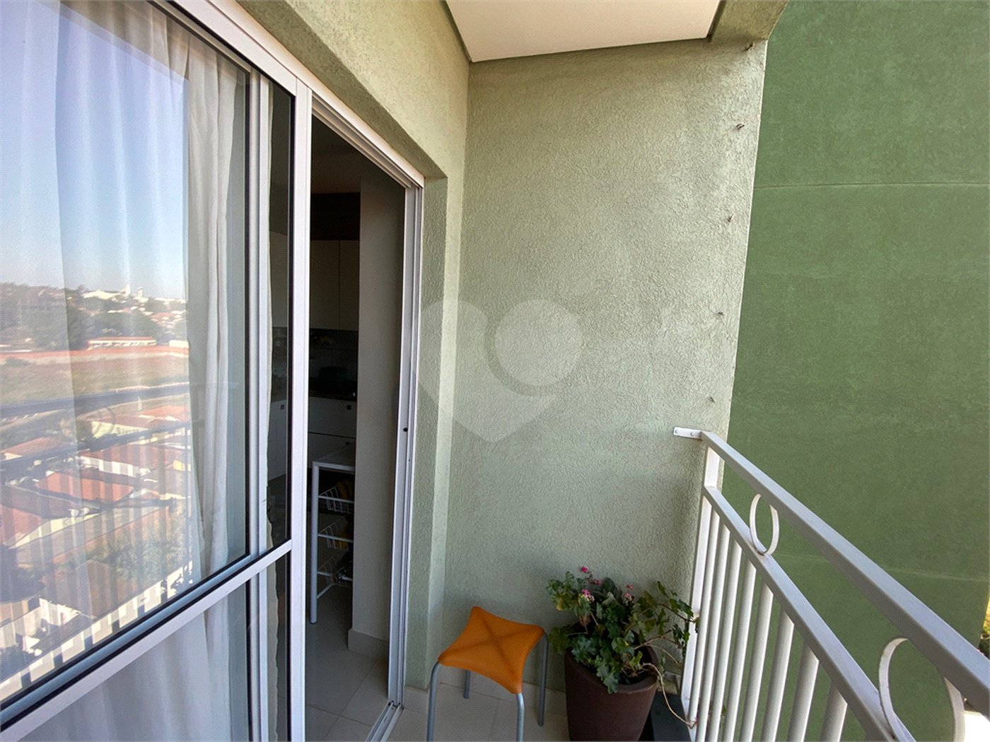 Apartamento de 2 dormitórios (1 suíte) próximo a Rodoviária
