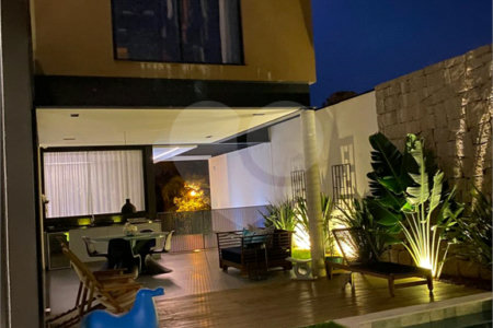 Casa à venda com 4 suítes no condomínio Villas do Golfe, Itu - SP