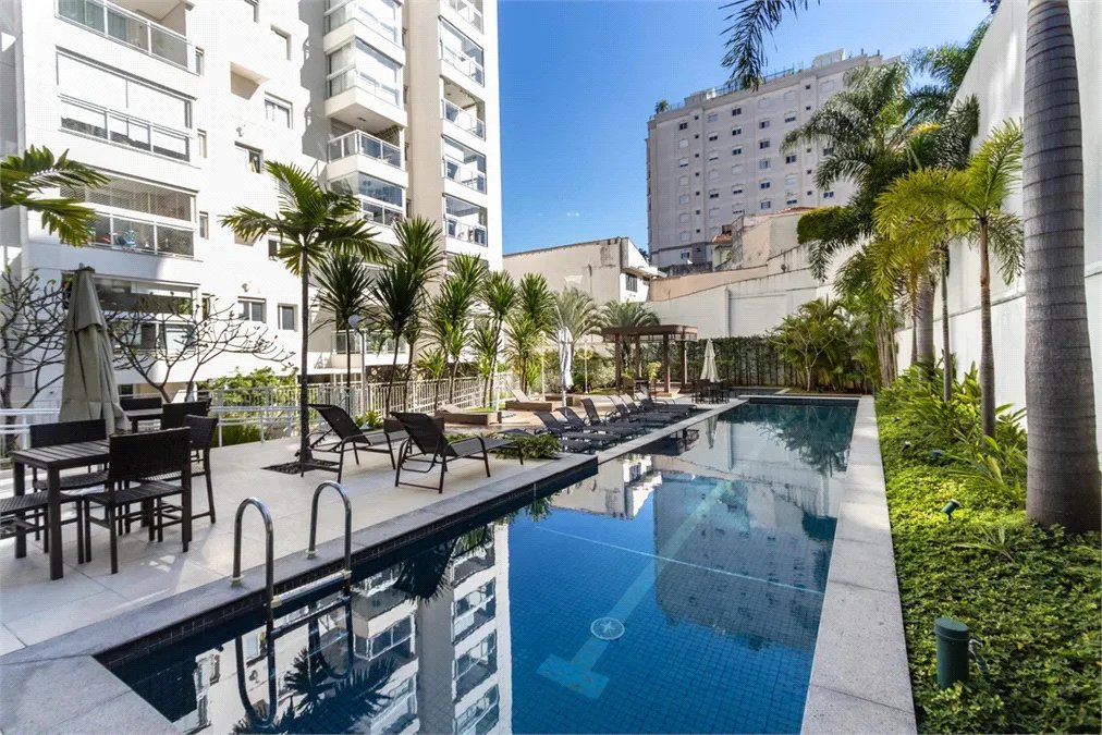 Cobertura à venda com 2 quartos, sendo 1 suíte, em Alto de Pinheiros, São Paulo, SP