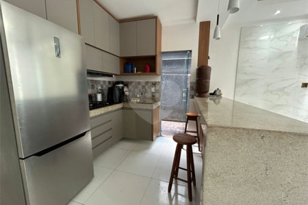 Casa à venda com 2 quartos, sendo 1 suíte, em Baianão, Porto Seguro, BA