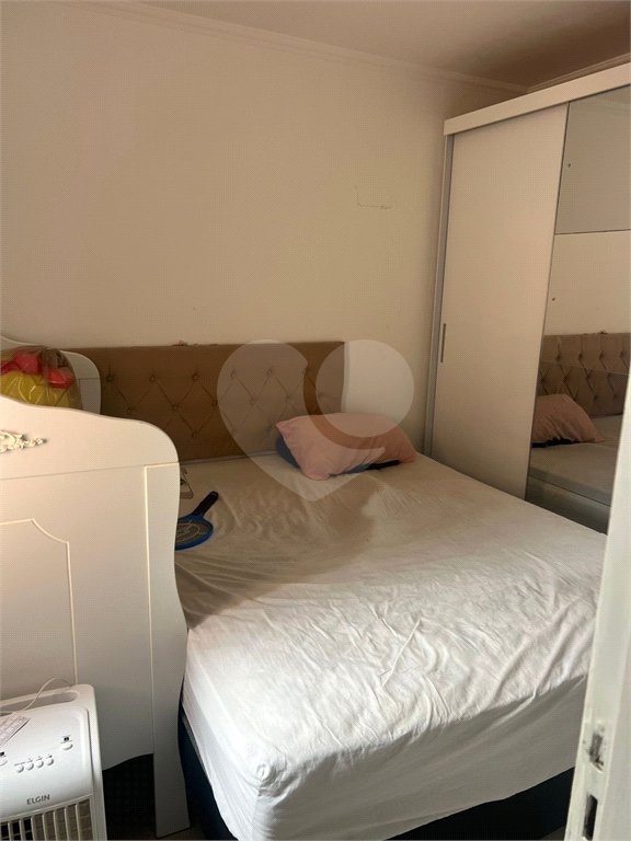 Casa à venda com 2 quartos no condomínio Recanto das Graças, Cotia - SP