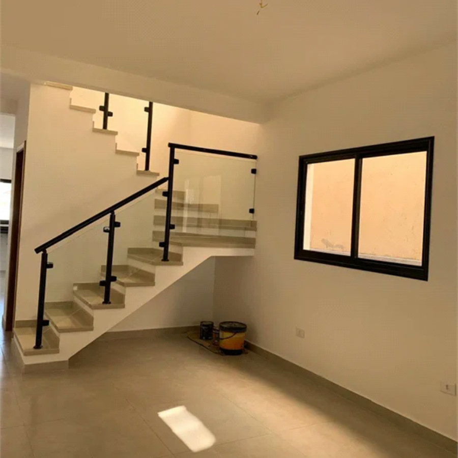 Casa à venda com 3 quartos, sendo 1 suíte, no condomínio Villa D'este, Cotia - SP