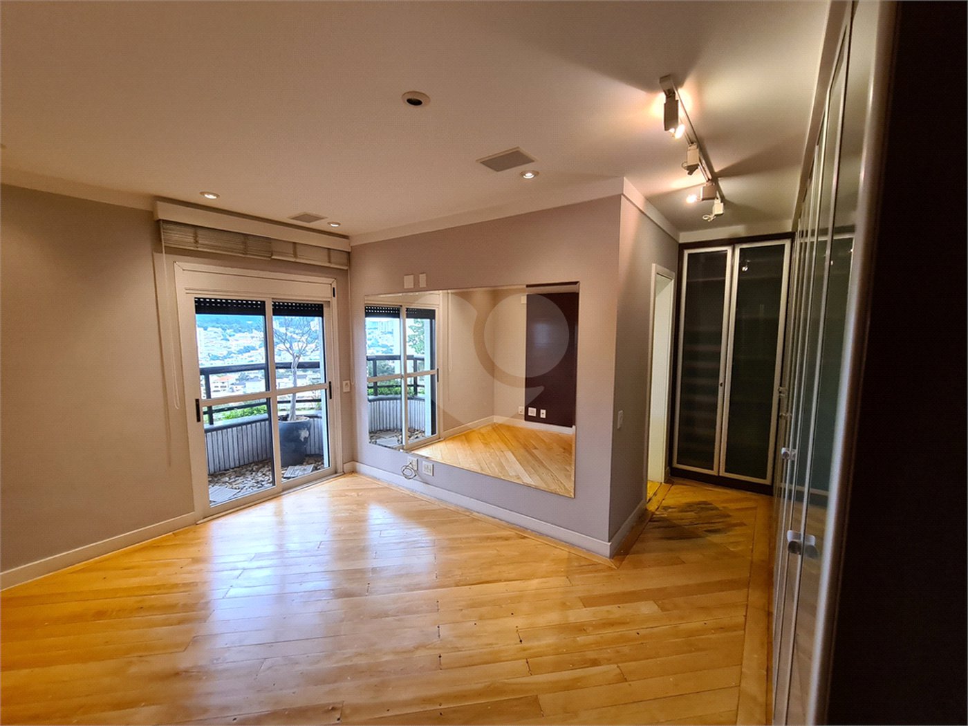 Apartamento à venda com 3 suítes em Água Fria, São Paulo, SP