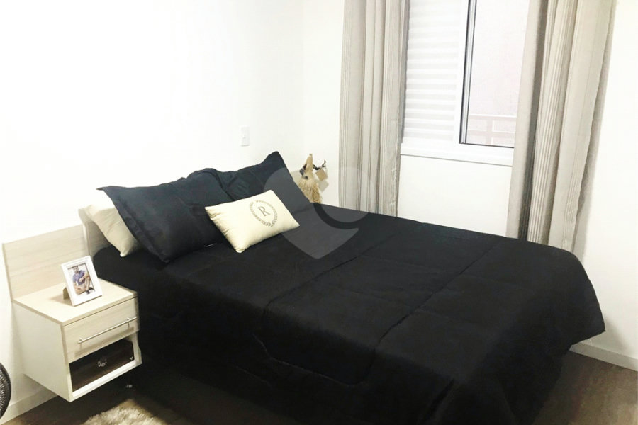 Casa à venda com 2 quartos no condomínio Guganis, São Paulo - SP