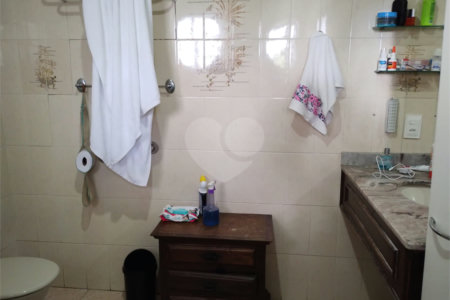 Casa de Vila à venda com 3 suítes em Jardim Londrina, São Paulo, SP