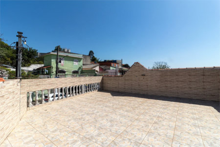 Casa à venda com 3 quartos, sendo 1 suíte, em Jardim Paris, São Paulo, SP