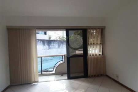 Apartamento à venda com 3 quartos, sendo 1 suíte,  em Lagoa, Rio de Janeiro, RJ