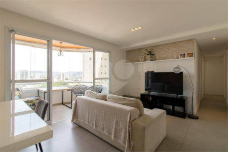 Apartamento à venda com 3 quartos, sendo 1 suíte, em Jardim Zaira, Guarulhos, SP