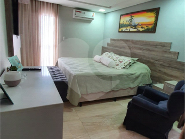 Casa de Vila à venda com 4 quartos, sendo 1 suíte,  em Vila Prudente, São Paulo, SP