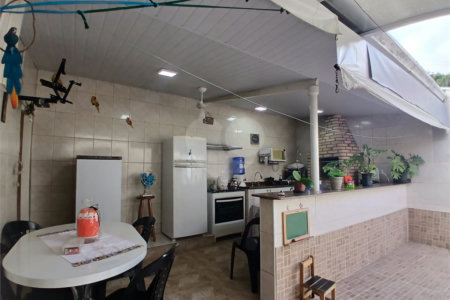Casa à venda com 3 quartos, sendo 1 suíte,  em Esplanada Mendes Moraes, São Roque, SP